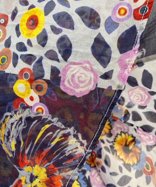 CUBE CUBE（キューブキューブ）CUBE CUBE (キューブキューブ) フラワー×ジオメトリックプルオーバーチュニック レッド×ブラック サイズ:SIZE 38の古着・服飾アイテム