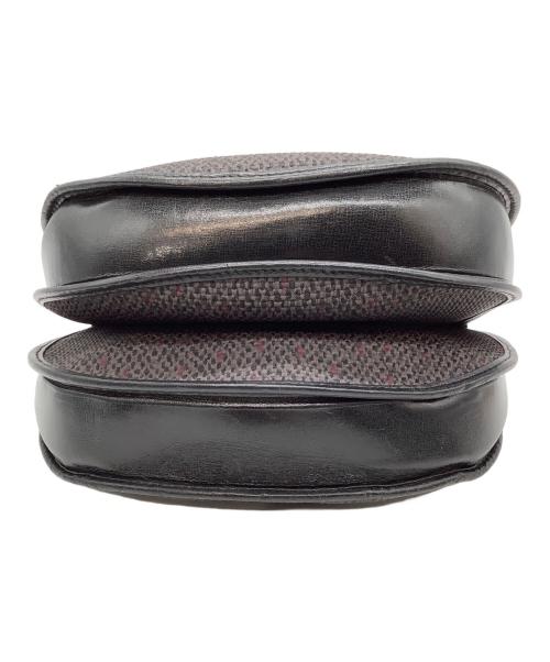 Yves Saint Laurent（イヴサンローラン）Yves Saint Laurent (イヴサンローラン) ショルダーバッグ ブラックの古着・服飾アイテム