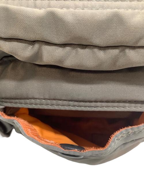 PORTER（ポーター）PORTER (ポーター) ショルダーバッグ カーキの古着・服飾アイテム
