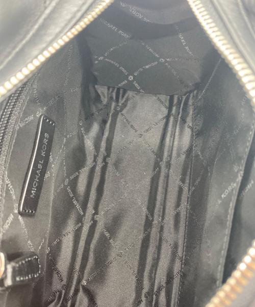 MICHAEL KORS（マイケルコース）MICHAEL KORS (マイケルコース) ショルダーバッグ ブラックの古着・服飾アイテム