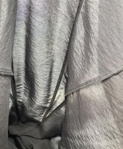 Mila Owen（ミラオーウェン）Mila Owen (ミラオーウェン) 23SS マチ切り替えボリュームチュニックブラウス ブラック サイズ:SIZE Free 未使用品の古着・服飾アイテム