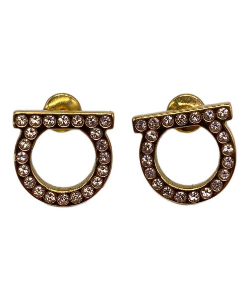 Salvatore Ferragamo（サルヴァトーレ フェラガモ）Salvatore Ferragamo (サルヴァトーレ フェラガモ) ガンチーニクリスタルピアス ゴールドの古着・服飾アイテム