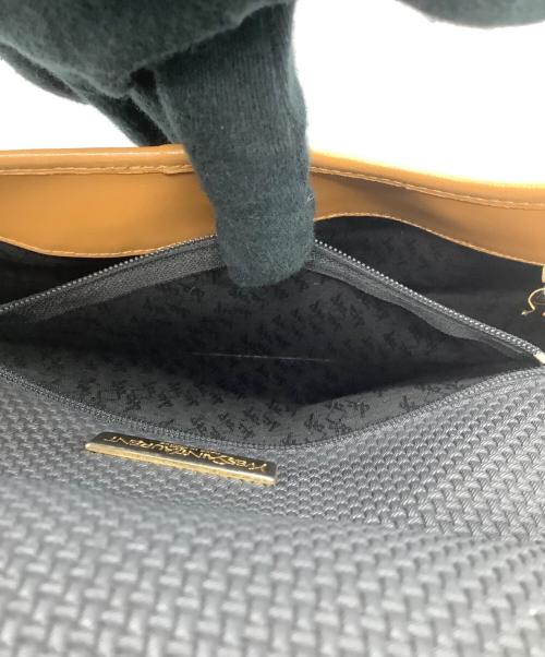 Yves Saint Laurent（イヴサンローラン）Yves Saint Laurent (イヴサンローラン) ショルダーバッグ ブラック×ブラウンの古着・服飾アイテム