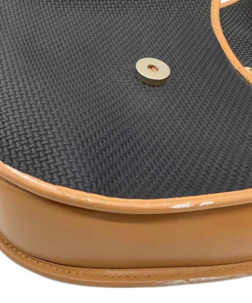 Yves Saint Laurent（イヴサンローラン）Yves Saint Laurent (イヴサンローラン) ショルダーバッグ ブラック×ブラウンの古着・服飾アイテム