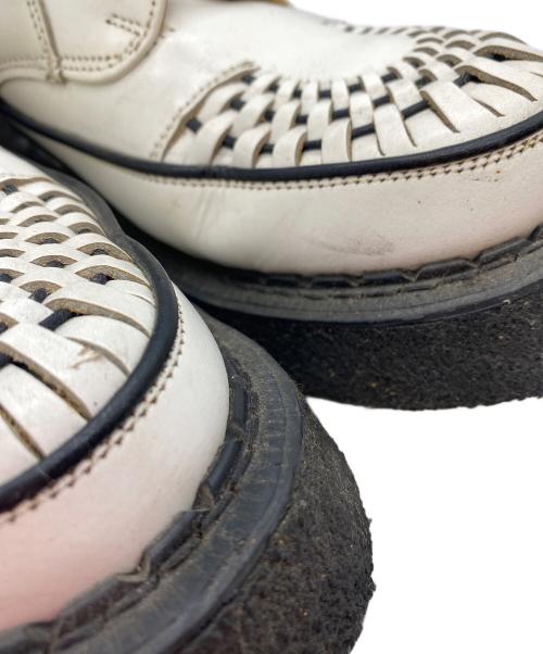 GEORGE COX（ジョージコックス）GEORGE COX (ジョージコックス) ホワイトレザー ブラックインターレース ホワイト サイズ:SIZE 7 (25.5-26cm)の古着・服飾アイテム