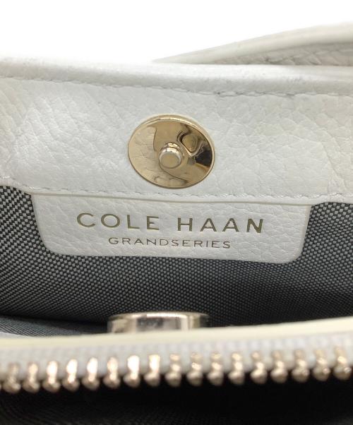 COLE HAAN（コールハーン）COLE HAAN (コールハーン) ショルダーバッグ ホワイトの古着・服飾アイテム