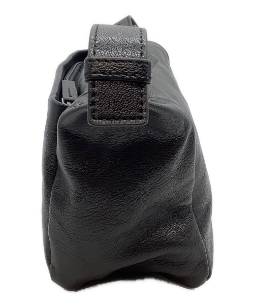 ear PAPILLONNER（イアパピヨネ）ear PAPILLONNER (イアパピヨネ) ボックスミニショルダーバッグ ブラックの古着・服飾アイテム