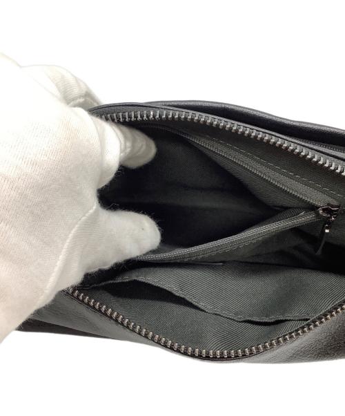 ear PAPILLONNER（イアパピヨネ）ear PAPILLONNER (イアパピヨネ) ボックスミニショルダーバッグ ブラックの古着・服飾アイテム