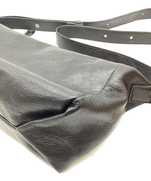 ear PAPILLONNER（イアパピヨネ）ear PAPILLONNER (イアパピヨネ) ボックスミニショルダーバッグ ブラックの古着・服飾アイテム