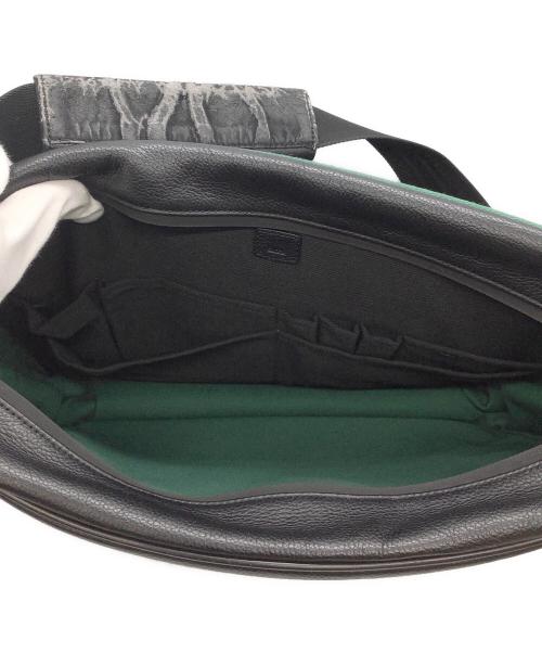 dunhill（ダンヒル）dunhill (ダンヒル) メッセンジャーバッグ ブラックの古着・服飾アイテム