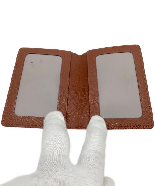 LOUIS VUITTON（ルイ ヴィトン）LOUIS VUITTON (ルイ ヴィトン) パスケース ポルト2カルト・ヴェルティカル ブラウンの古着・服飾アイテム