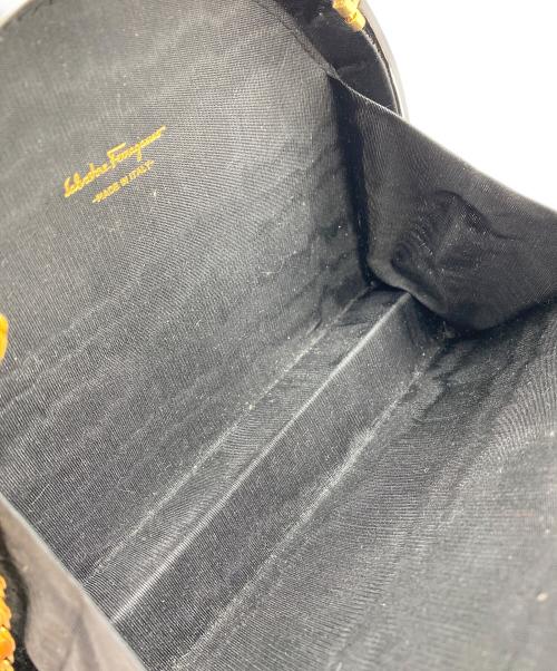 Salvatore Ferragamo（サルヴァトーレ フェラガモ）Salvatore Ferragamo (サルヴァトーレ フェラガモ) チェーンショルダーバッグ ブラックの古着・服飾アイテム