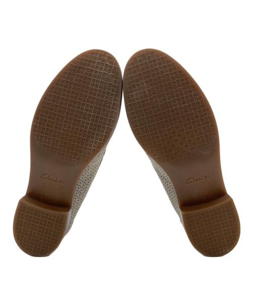 CLARKS（クラークス）CLARKS (クラークス) Trish Cove ライトグレー サイズ:SIZE UK5の古着・服飾アイテム