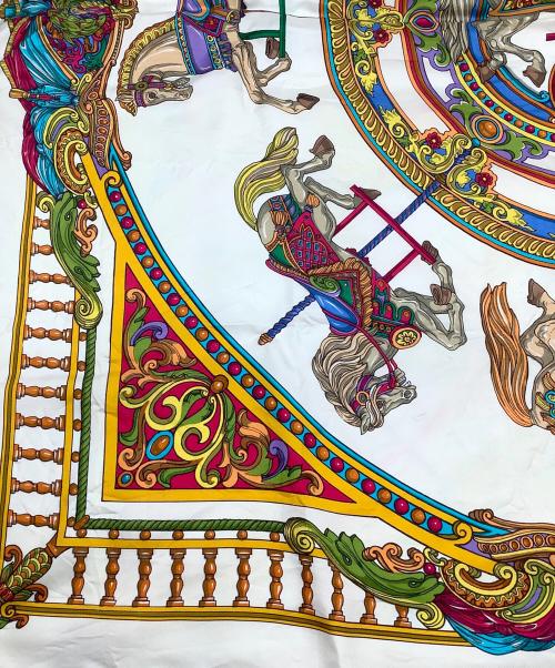 GUCCI（グッチ）GUCCI (グッチ) スカーフの古着・服飾アイテム