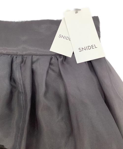Snidel（スナイデル）Snidel (スナイデル) 23AW オーガンジーボリュームスカート グレー サイズ:SIZE 0 未使用品の古着・服飾アイテム