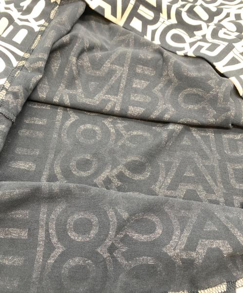 MARC JACOBS（マークジェイコブス）MARC JACOBS (マークジェイコブス) モノグラムBIG Tシャツ ベージュ×ブラック サイズ:SIZE US S 未使用品の古着・服飾アイテム