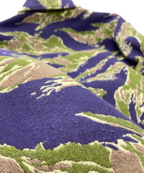 BEAMS PLUS（ビームスプラス）BEAMS PLUS (ビームスプラス) MIL SHT-JAC Tiger Stripe Jacquard タイガーストライプ サイズ:SIZE Sの古着・服飾アイテム