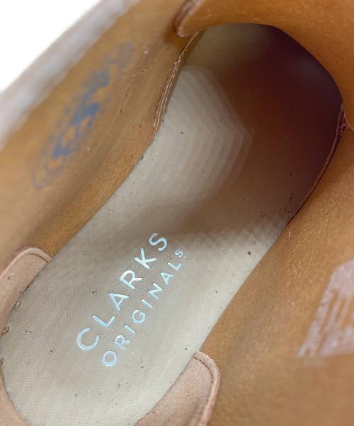 CLARKS ORIGINALS（クラークス オリジナルズ）CLARKS ORIGINALS (クラークス オリジナルズ) DESERT BOOT ベージュ サイズ:SIZE UK 4.5の古着・服飾アイテム