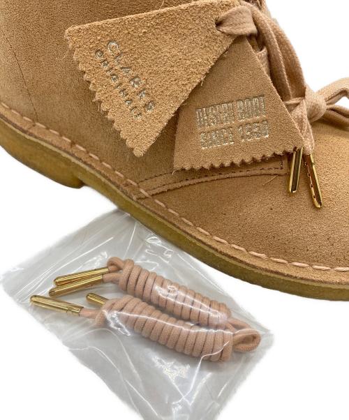 CLARKS ORIGINALS（クラークス オリジナルズ）CLARKS ORIGINALS (クラークス オリジナルズ) DESERT BOOT ベージュ サイズ:SIZE UK 4.5の古着・服飾アイテム
