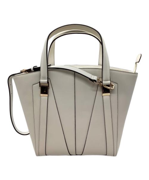 CHARLES & KEITH（チャールズアンドキース）CHARLES & KEITH (チャールズ＆キース) トートバッグ ホワイト 未使用品の古着・服飾アイテム