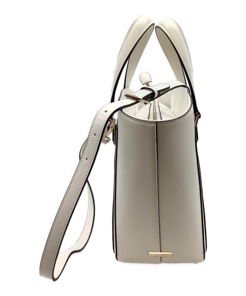 CHARLES & KEITH（チャールズアンドキース）CHARLES & KEITH (チャールズ＆キース) トートバッグ ホワイト 未使用品の古着・服飾アイテム