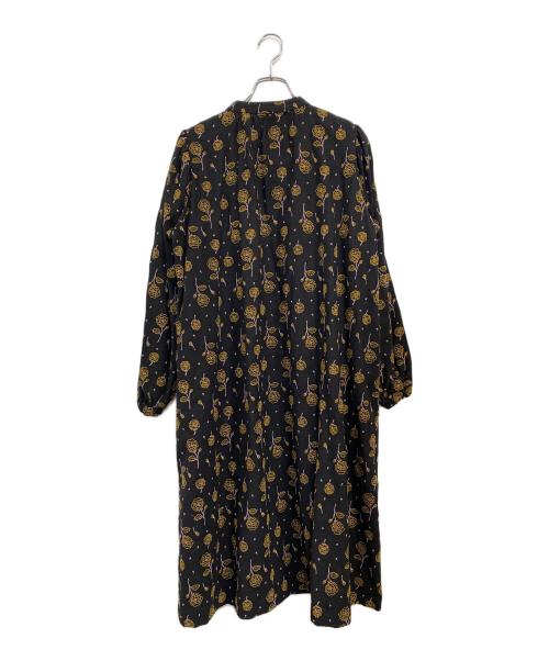 TSUHARU by samansa Mos2（ツハル バイ サマンサモスモス）TSUHARU by samansa Mos2 (ツハル バイ サマンサモスモス) 24AW ローズ柄総刺繍コート ブラック サイズ:SIZE Freeの古着・服飾アイテム