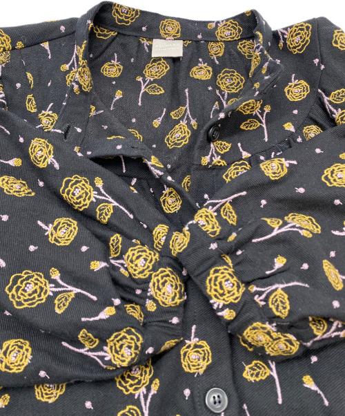 TSUHARU by samansa Mos2（ツハル バイ サマンサモスモス）TSUHARU by samansa Mos2 (ツハル バイ サマンサモスモス) 24AW ローズ柄総刺繍コート ブラック サイズ:SIZE Freeの古着・服飾アイテム