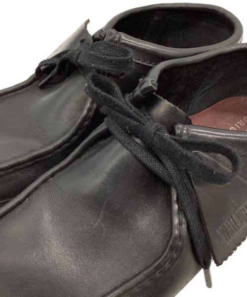 CLARKS ORIGINALS（クラークス オリジナルズ）CLARKS ORIGINALS (クラークス オリジナルズ) ワラビーシューズ ブラック サイズ:UK 8 (26cm)の古着・服飾アイテム