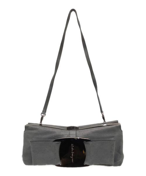 Salvatore Ferragamo（サルヴァトーレ フェラガモ）Salvatore Ferragamo (サルヴァトーレ フェラガモ) ショルダーポーチ グレーの古着・服飾アイテム