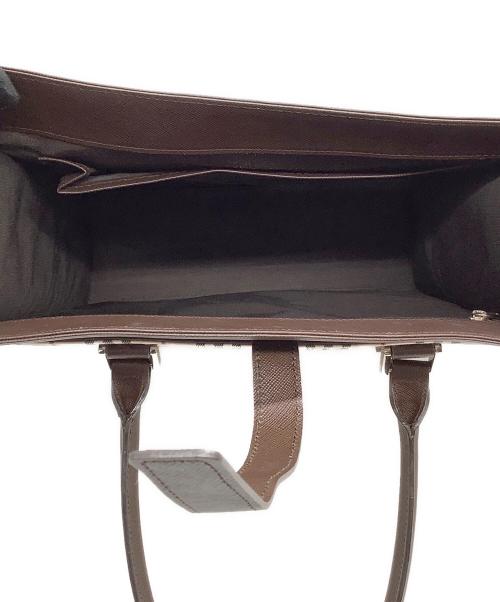 BURBERRY（バーバリー）BURBERRY (バーバリー) スクエアハンドバッグの古着・服飾アイテム