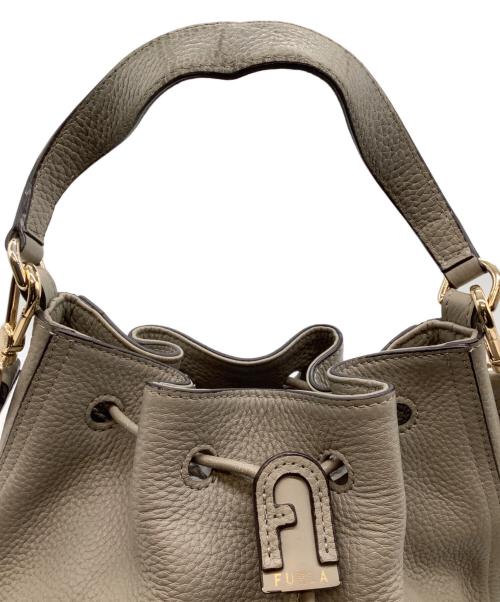 FURLA（フルラ）FURLA (フルラ) 2WAYバッグ　アテナ ライトグレーの古着・服飾アイテム