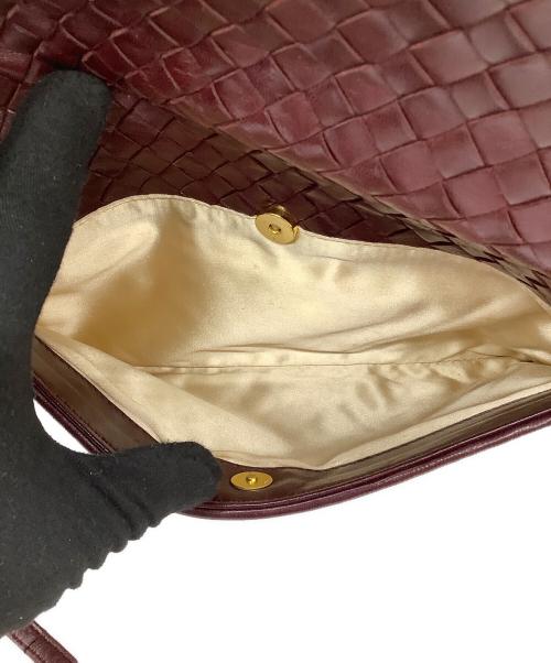 BOTTEGA VENETA（ボッテガベネタ）BOTTEGA VENETA (ボッテガベネタ) ショルダーバッグ ワインレッドの古着・服飾アイテム