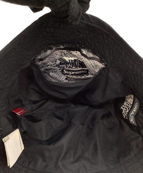 THE NORTH FACE（ザ ノース フェイス）THE NORTH FACE (ザ ノース フェイス) SUPREME (シュプリーム) Snakeskin Reversible Crushe グレー サイズ:L/G-XL/TGの古着・服飾アイテム