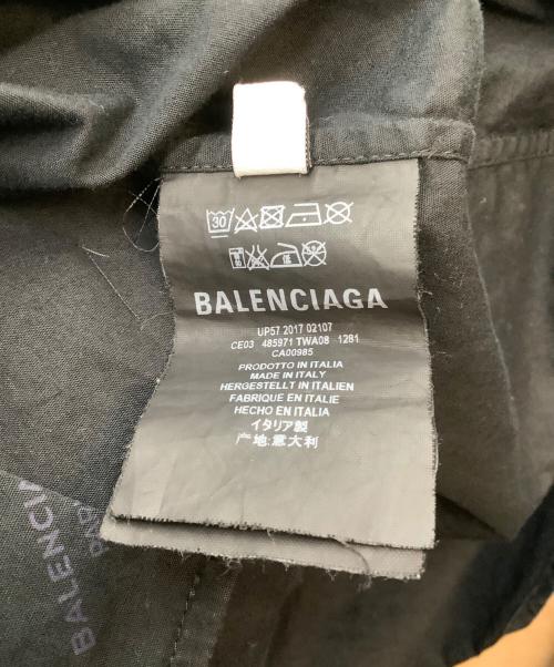 BALENCIAGA（バレンシアガ）BALENCIAGA (バレンシアガ) ロゴ総柄オーバーサイズボタンダウン ブラック サイズ:SIZE 38の古着・服飾アイテム