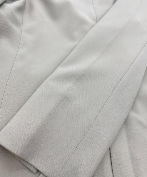 INDIVI（インディヴィ）INDIVI (インディヴィ) 合繊テーラードジャケット ベージュ サイズ:SIZE 38 未使用品の古着・服飾アイテム