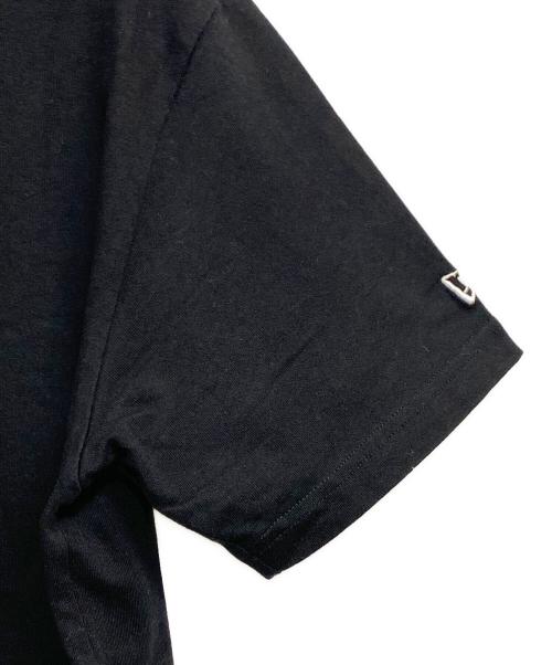 New Era（ニューエラ）New Era (ニューエラ) YOHJI YAMAMOTO (ヨウジヤマモト) 100周年記念コラボTシャツ ブラック サイズ:SIZE Lの古着・服飾アイテム