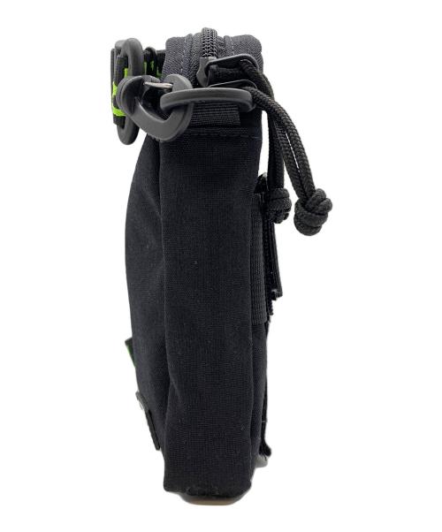 CHALLENGER（チャレンジャー）CHALLENGER (チャレンジャー) ショルダーポーチ ブラック×グリーンの古着・服飾アイテム