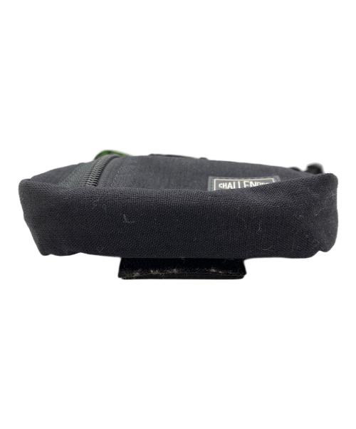 CHALLENGER（チャレンジャー）CHALLENGER (チャレンジャー) ショルダーポーチ ブラック×グリーンの古着・服飾アイテム