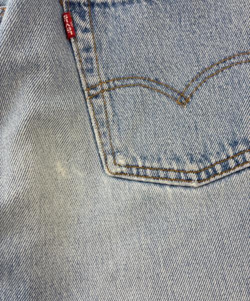 LEVI'S（リーバイス）LEVI'S (リーバイス) 90's レギュラーストレートジーンズ ライトインディゴ サイズ:W28×L34の古着・服飾アイテム