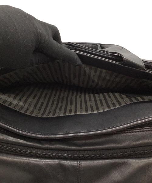 TUMI（トゥミ）TUMI (トゥミ) ビジネスバッグ ブラックの古着・服飾アイテム