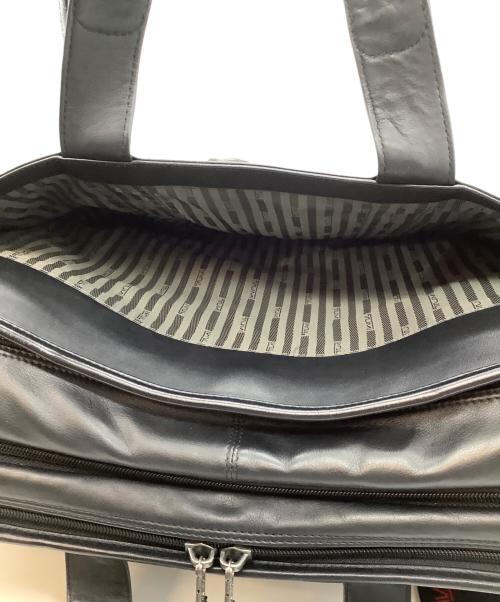 TUMI（トゥミ）TUMI (トゥミ) ビジネスバッグ ブラックの古着・服飾アイテム