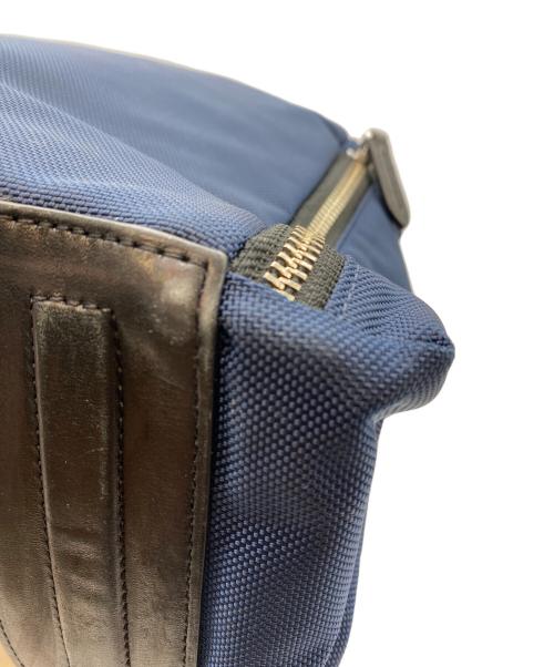TUMI（トゥミ）TUMI (トゥミ) ビジネスバッグ ネイビーの古着・服飾アイテム