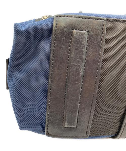 TUMI（トゥミ）TUMI (トゥミ) ビジネスバッグ ネイビーの古着・服飾アイテム