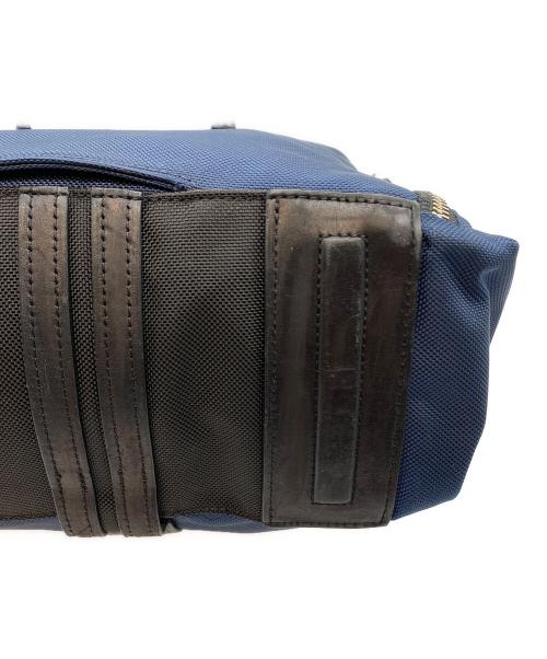 TUMI（トゥミ）TUMI (トゥミ) ビジネスバッグ ネイビーの古着・服飾アイテム