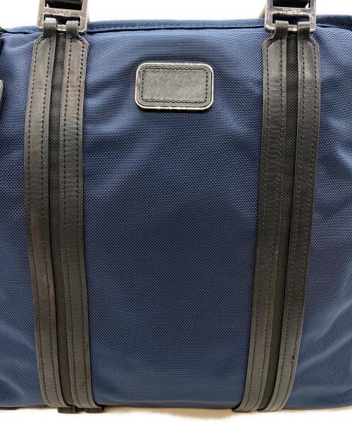 TUMI（トゥミ）TUMI (トゥミ) ビジネスバッグ ネイビーの古着・服飾アイテム