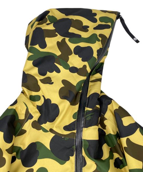 A BATHING APE（ア ベイシング エイプ）A BATHING APE (ア ベイシング エイプ) GORE-TEX 1ST CAMO HOODIE DOWN JACKET カーキ×グリーン サイズ:SIZE Sの古着・服飾アイテム