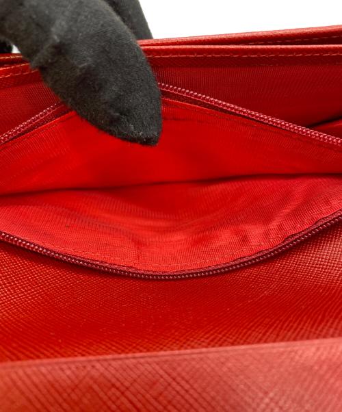PRADA（プラダ）PRADA (プラダ) 長財布 レッドの古着・服飾アイテム