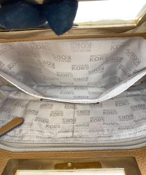 MICHAEL KORS（マイケル・コース）MICHAEL KORS (マイケル・コース) ハンドバッグ ブラウンの古着・服飾アイテム