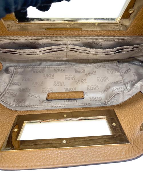 MICHAEL KORS（マイケル・コース）MICHAEL KORS (マイケル・コース) ハンドバッグ ブラウンの古着・服飾アイテム