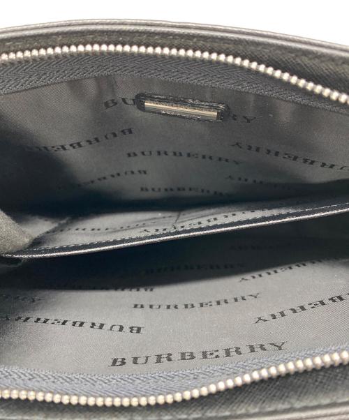 BURBERRY（バーバリー）BURBERRY (バーバリー) クラッチバッグ ブラックの古着・服飾アイテム